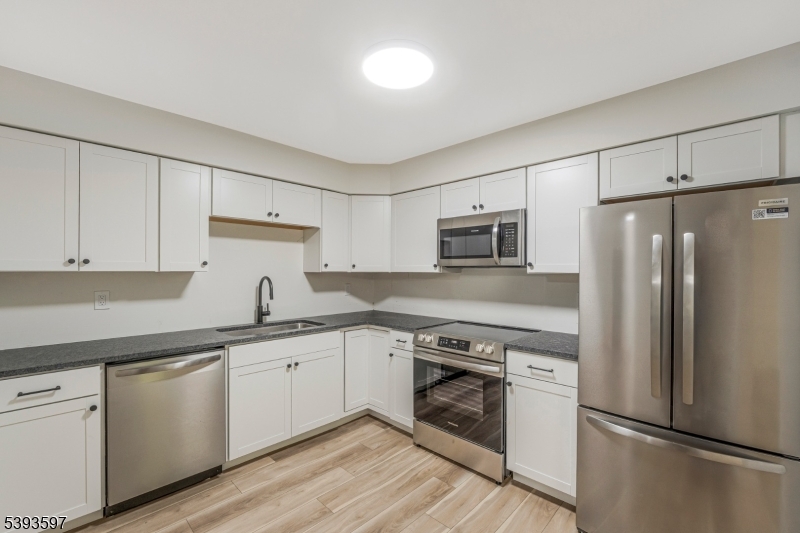 76 Farm Road, Unit O Hillsborough, NJ 08844 - Photo 15 of 36 Gallery Image 15