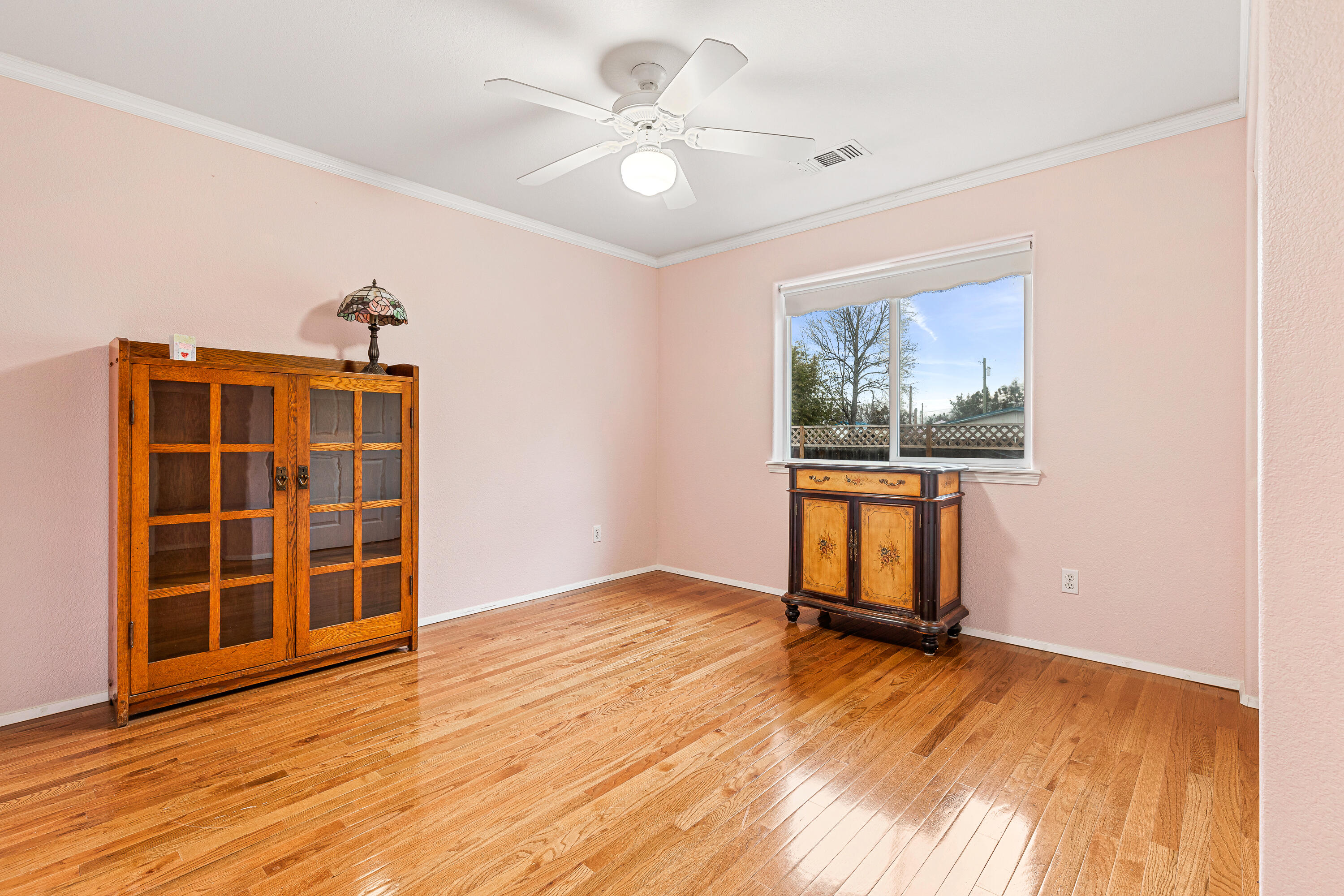 2649 Rabun Way Central Point, OR 97502 - Photo 25 of 39 9R9A3033