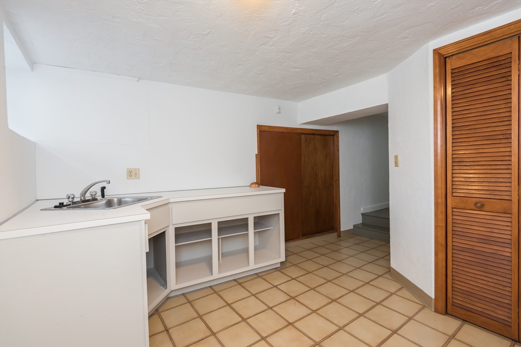15 Eugenia Road Boston, MA 02131 - Photo 27 of 32 Gallery Image 27