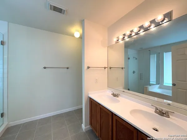 $2,050 | 15742 Cotton Tail Lane, San Antonio, TX 78255