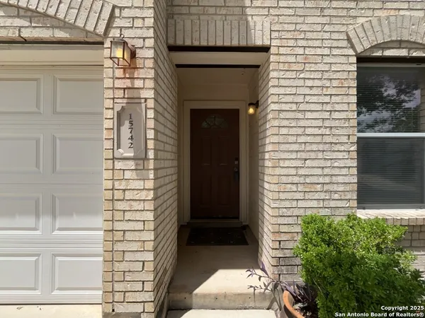 $2,050 | 15742 Cotton Tail Lane, San Antonio, TX 78255