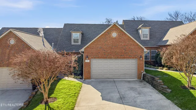 $425,000 | 375 Meadow Walk Lane, Lenoir City, TN 37772