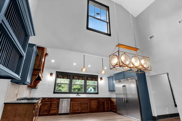 $665,000 | 3331 Highway 12, Dequincy, LA 70633