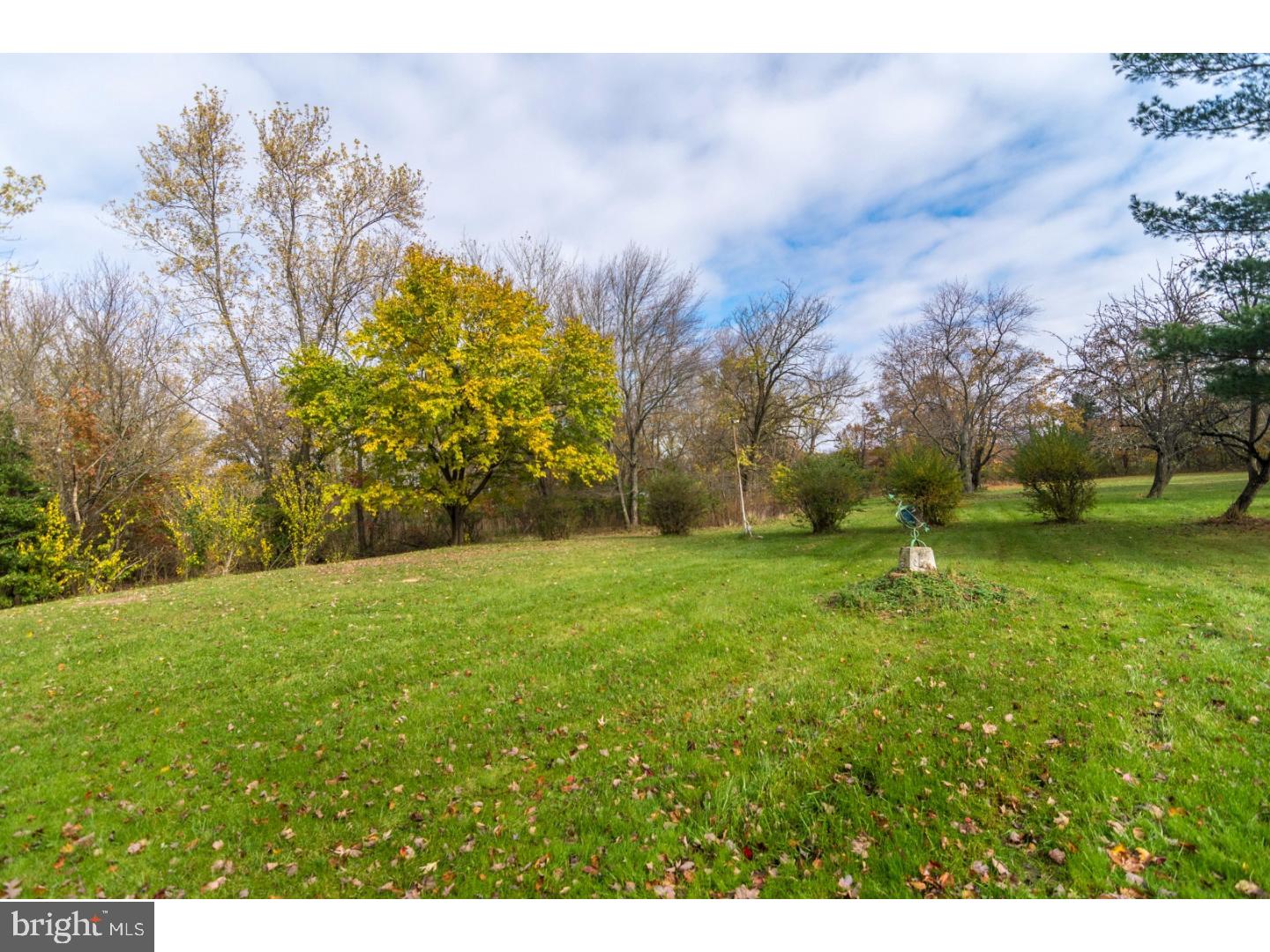819 Old Bethlehem Road Perkasie, PA 18944 - Photo 11 of 25
