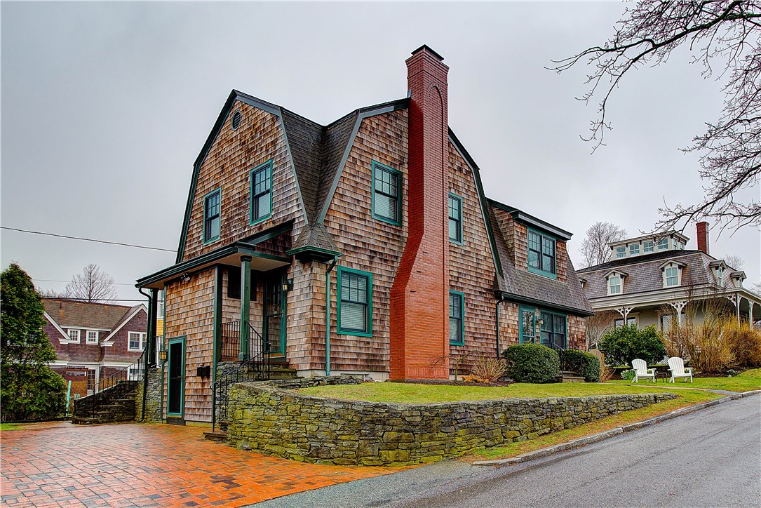 7 Cliff Terrace, Unit A Newport, RI 02840 - Photo 2 of 22 Exterior
