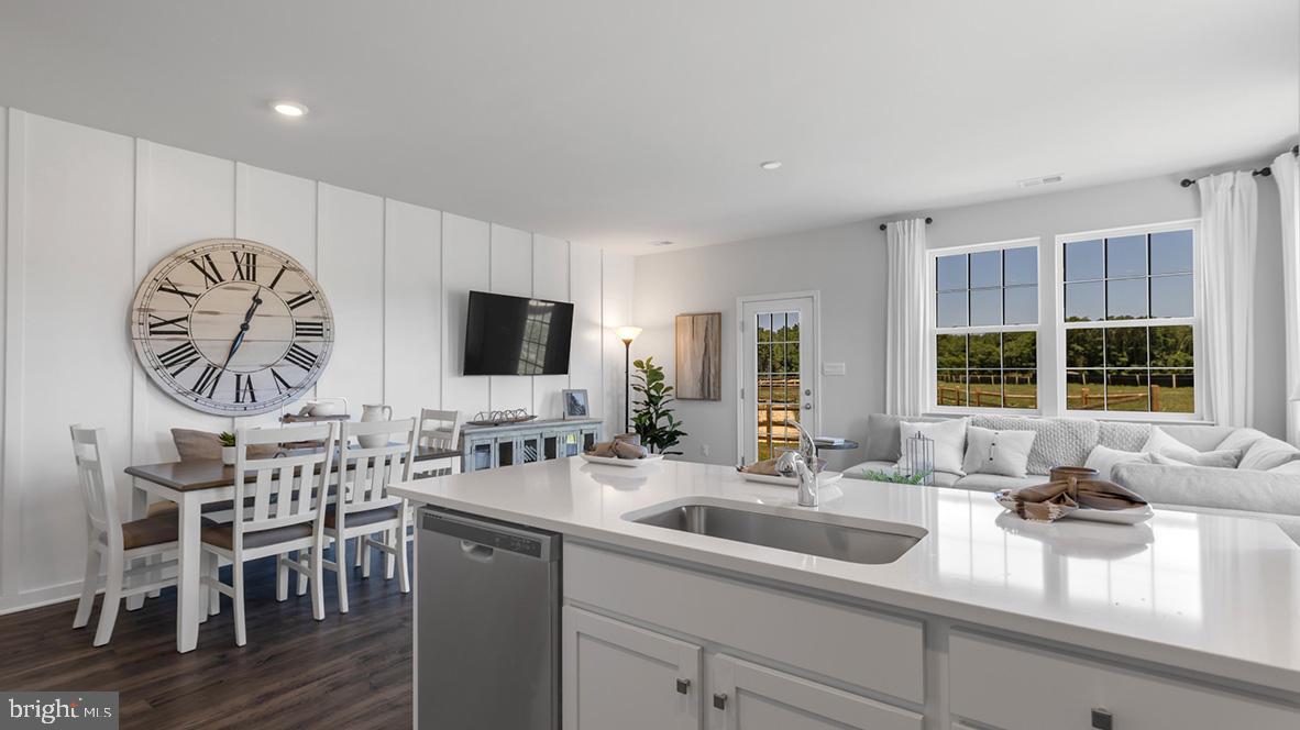 98 Arlotta Street Glassboro, NJ 08028 - Photo 7 of 28