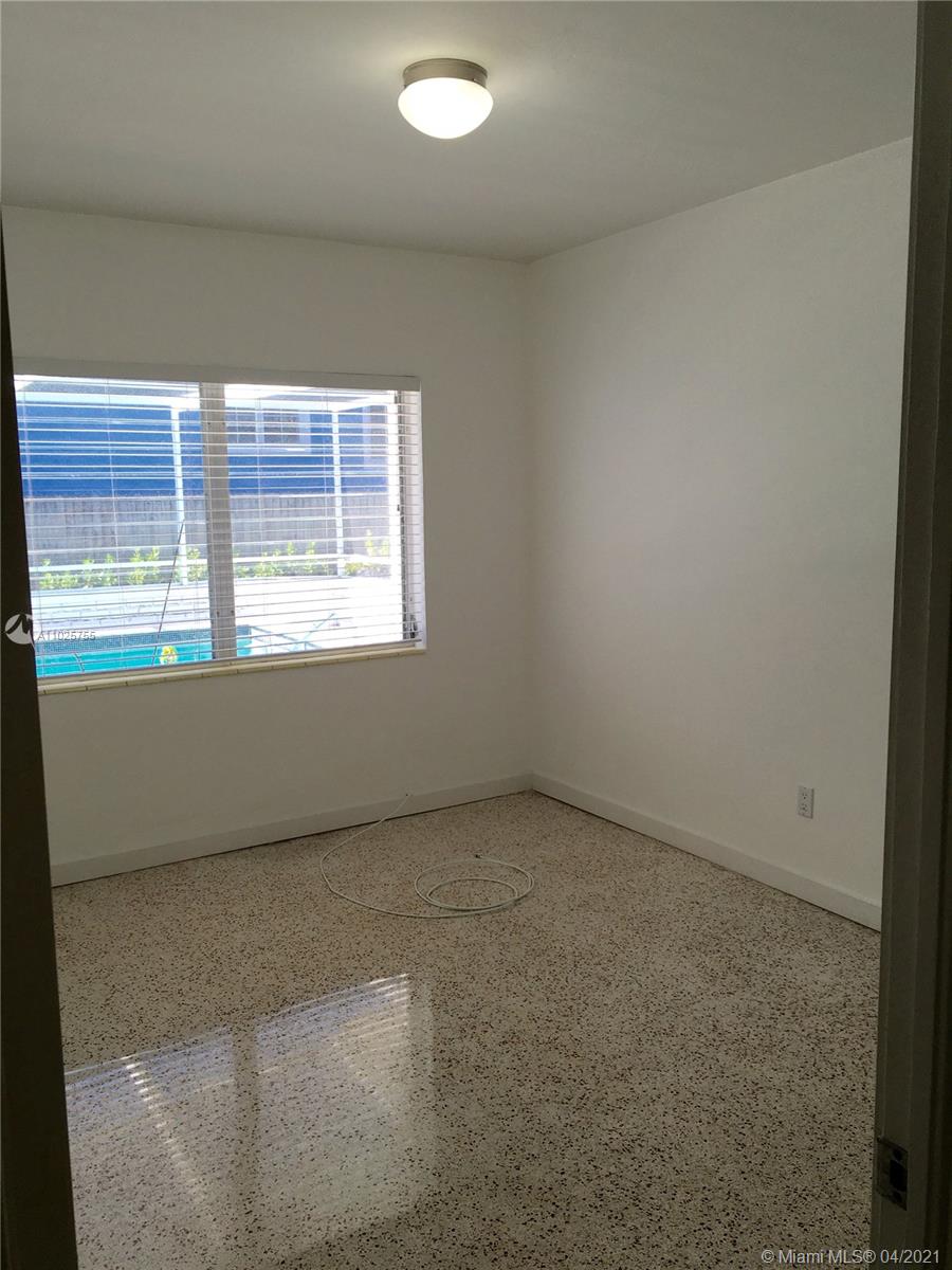 379 Gulf Road Key Biscayne, FL 33149 - Photo 6 of 15