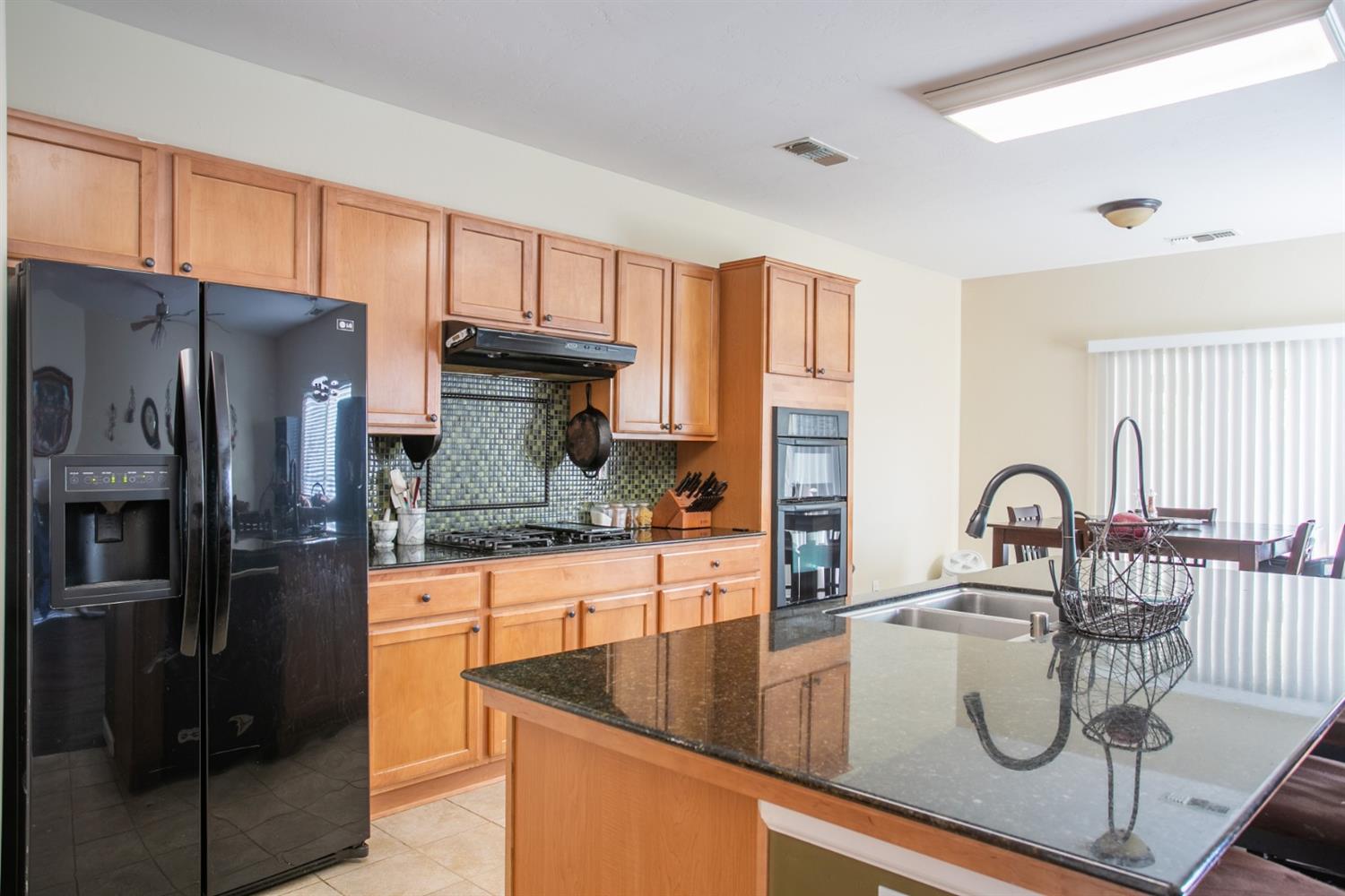 2945 Maine Avenue Clovis, CA 93619 - Photo 5 of 15