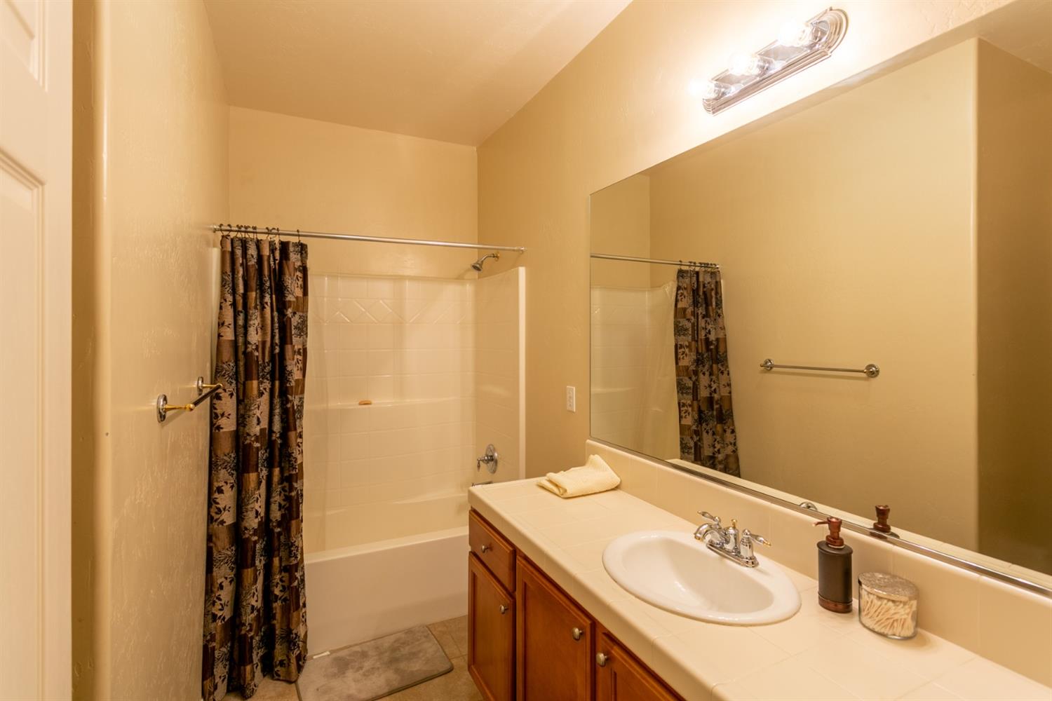 2945 Maine Avenue Clovis, CA 93619 - Photo 10 of 15