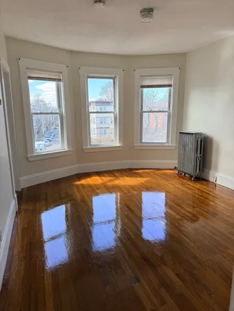 $3,100 | 832 Washington Street, Unit 3, Boston, MA 02124