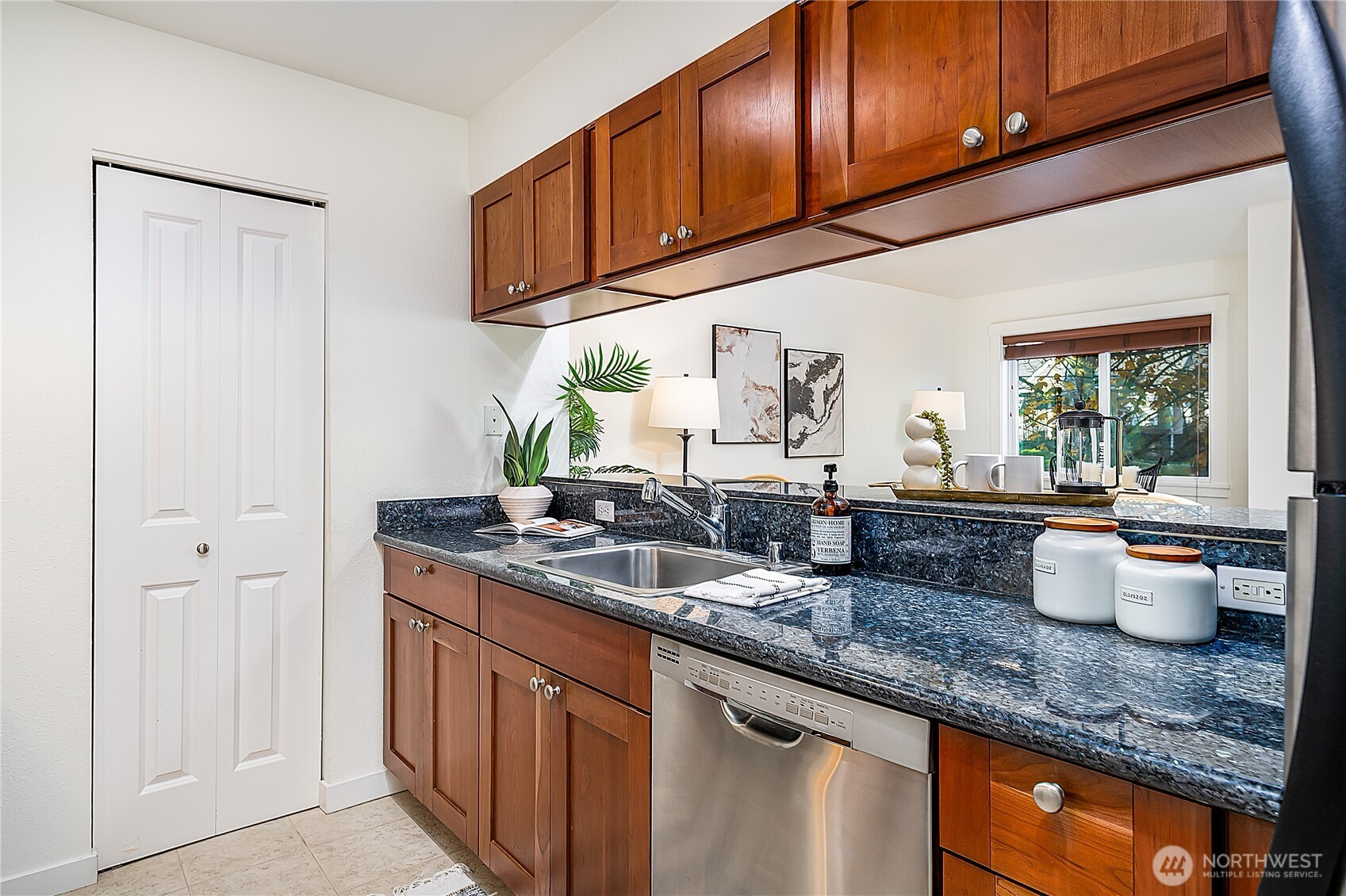 1519 Northwest 59th Street, Unit 101 Seattle, WA 98107 - Photo 12 of 23