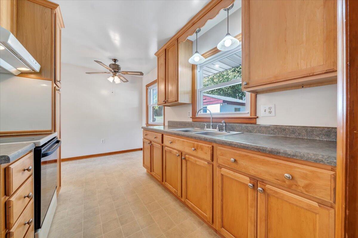 3435 Troxell Road Southeast Roanoke, VA 24014 - Photo 13 of 41 13-MIB07691