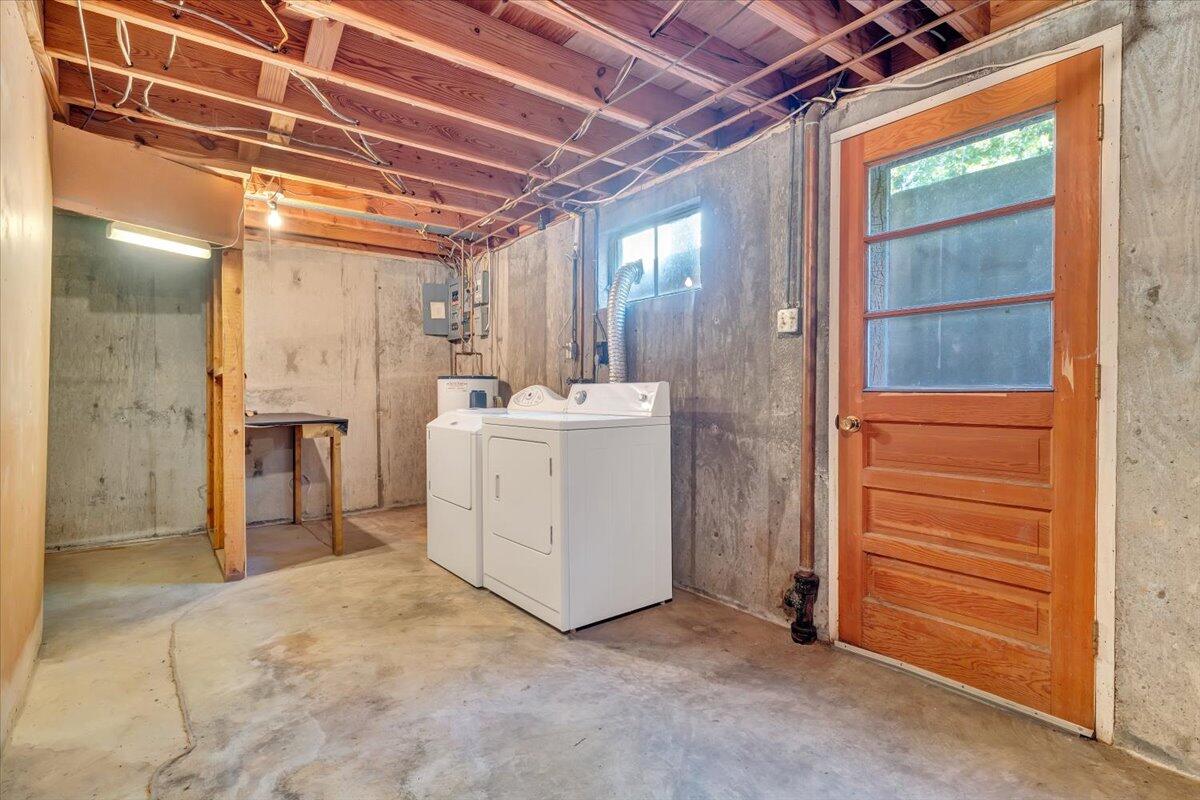 3435 Troxell Road Southeast Roanoke, VA 24014 - Photo 26 of 41 26-MIB07736