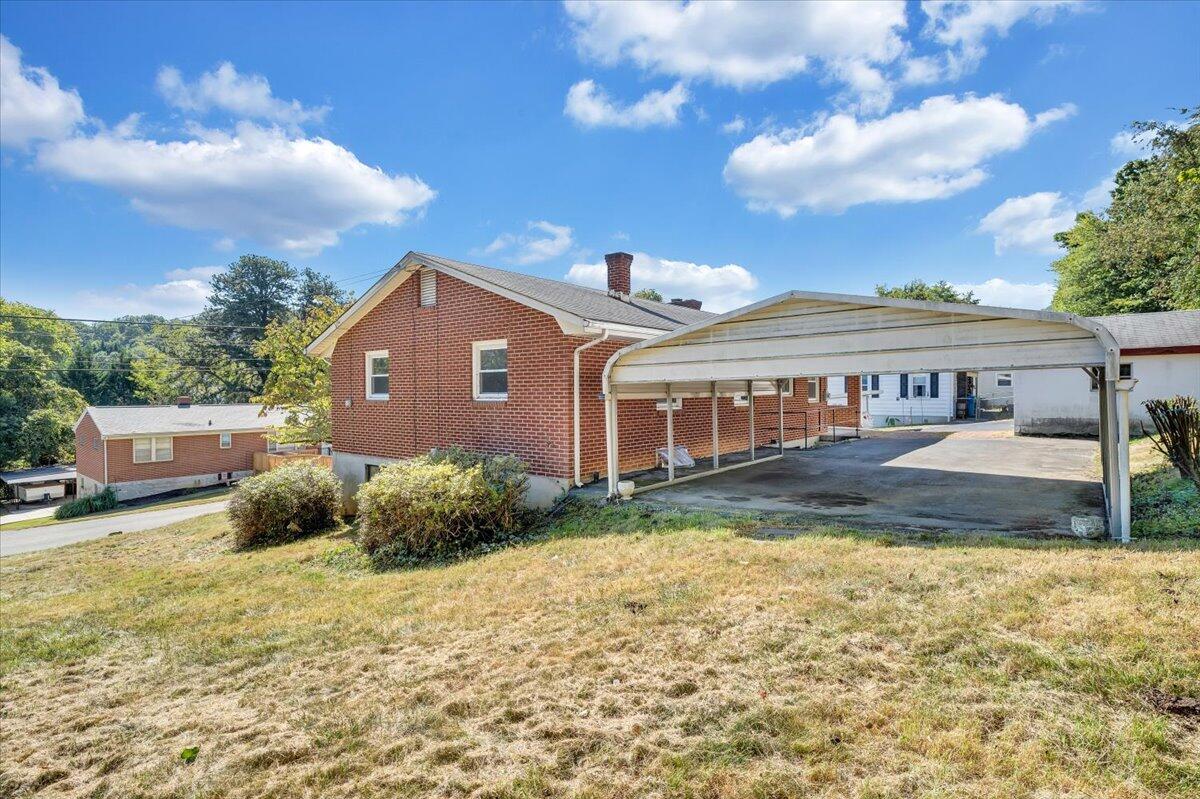 3435 Troxell Road Southeast Roanoke, VA 24014 - Photo 35 of 41 35-MIB07775