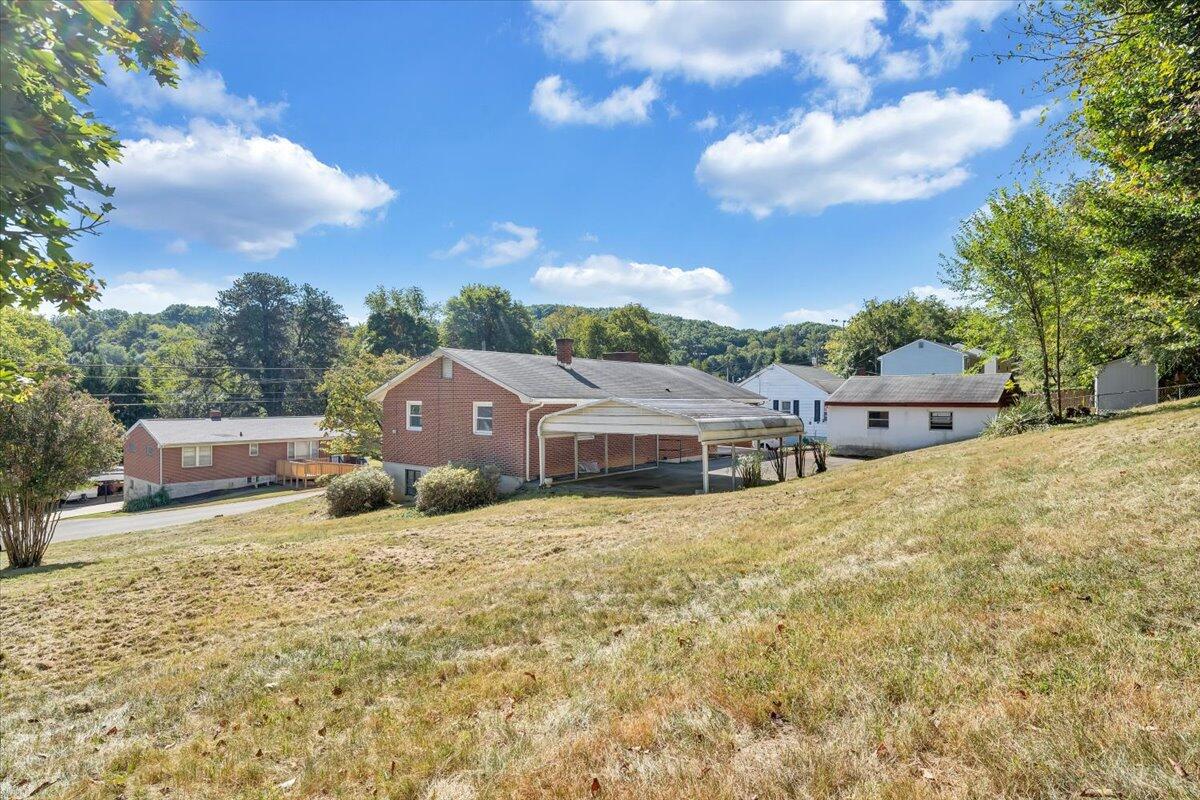 3435 Troxell Road Southeast Roanoke, VA 24014 - Photo 36 of 41 36-MIB07781