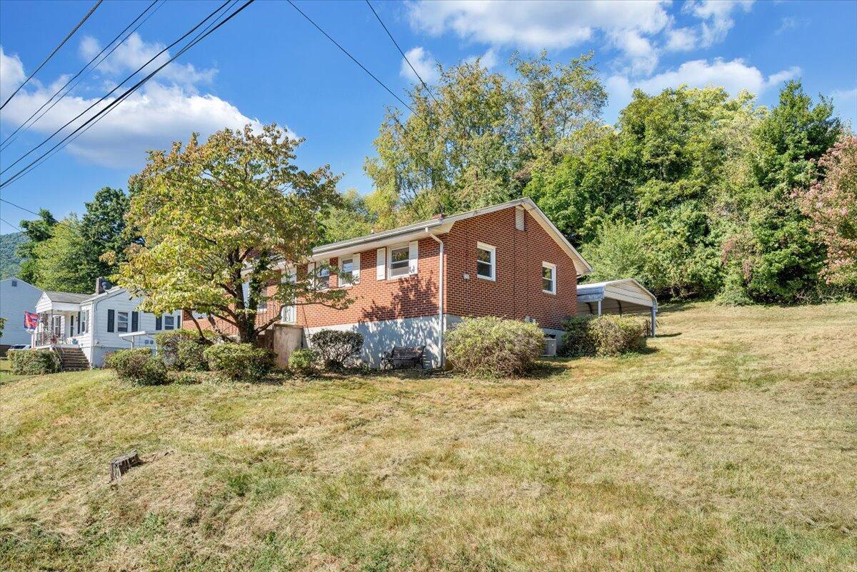 3435 Troxell Road Southeast Roanoke, VA 24014 - Photo 40 of 41 40-MIB07793