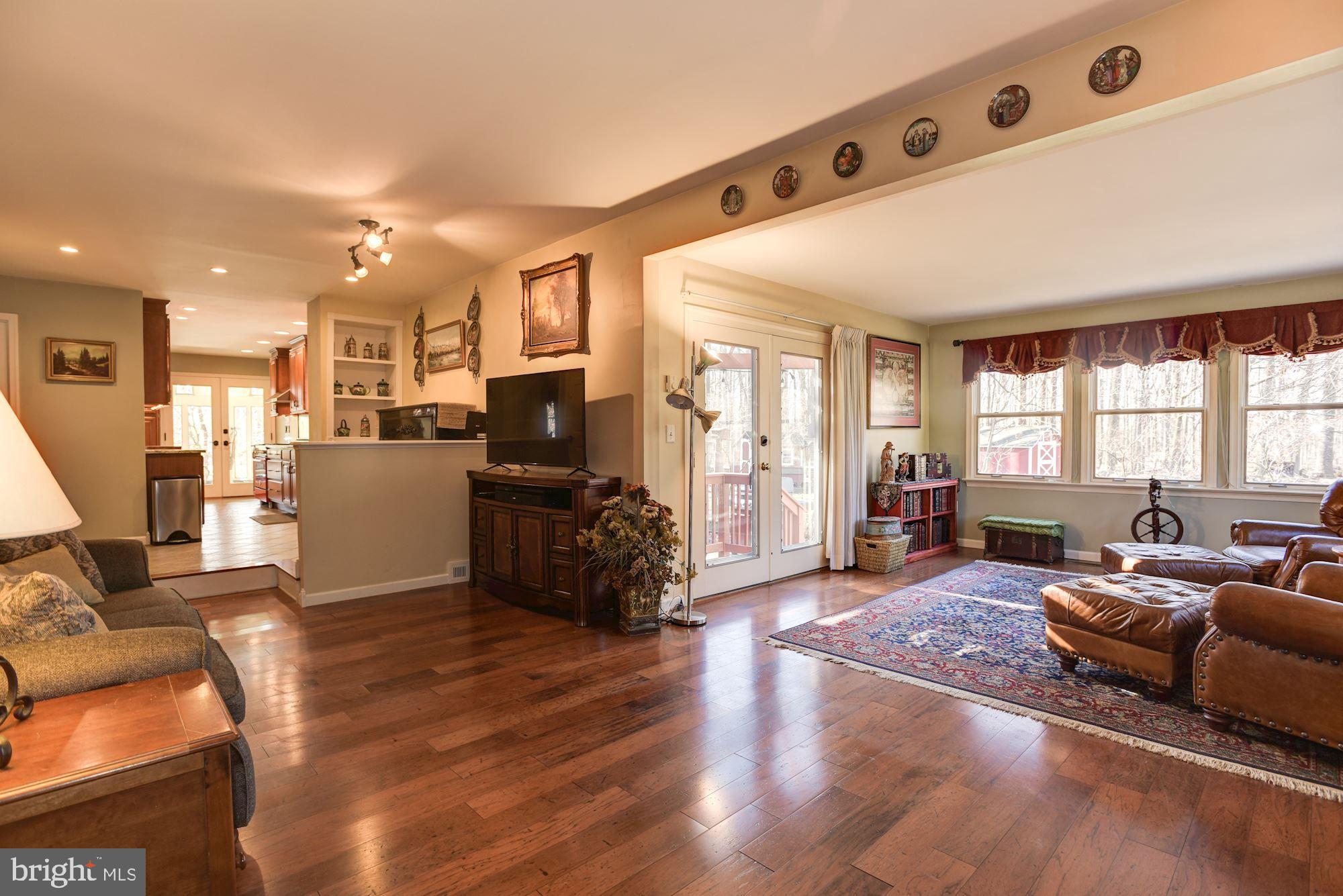 3298 Sharp Road Glenwood, MD 21738 - Photo 17 of 44 Living Room & Family Room