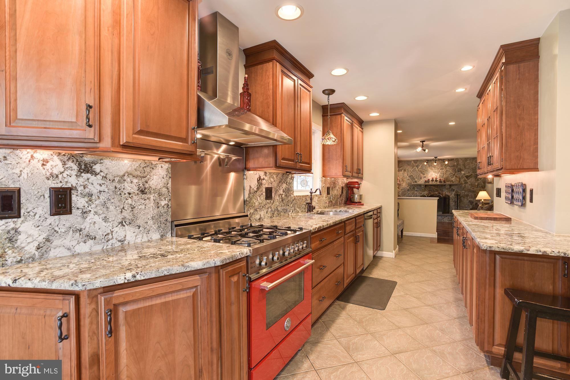 3298 Sharp Road Glenwood, MD 21738 - Photo 10 of 44 Kitchen