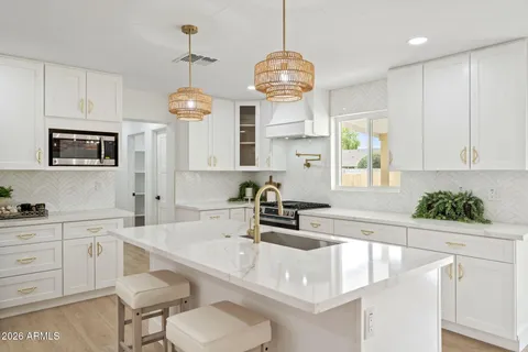 $850,000 | 8314 East Camelback Road, Scottsdale, AZ 85251