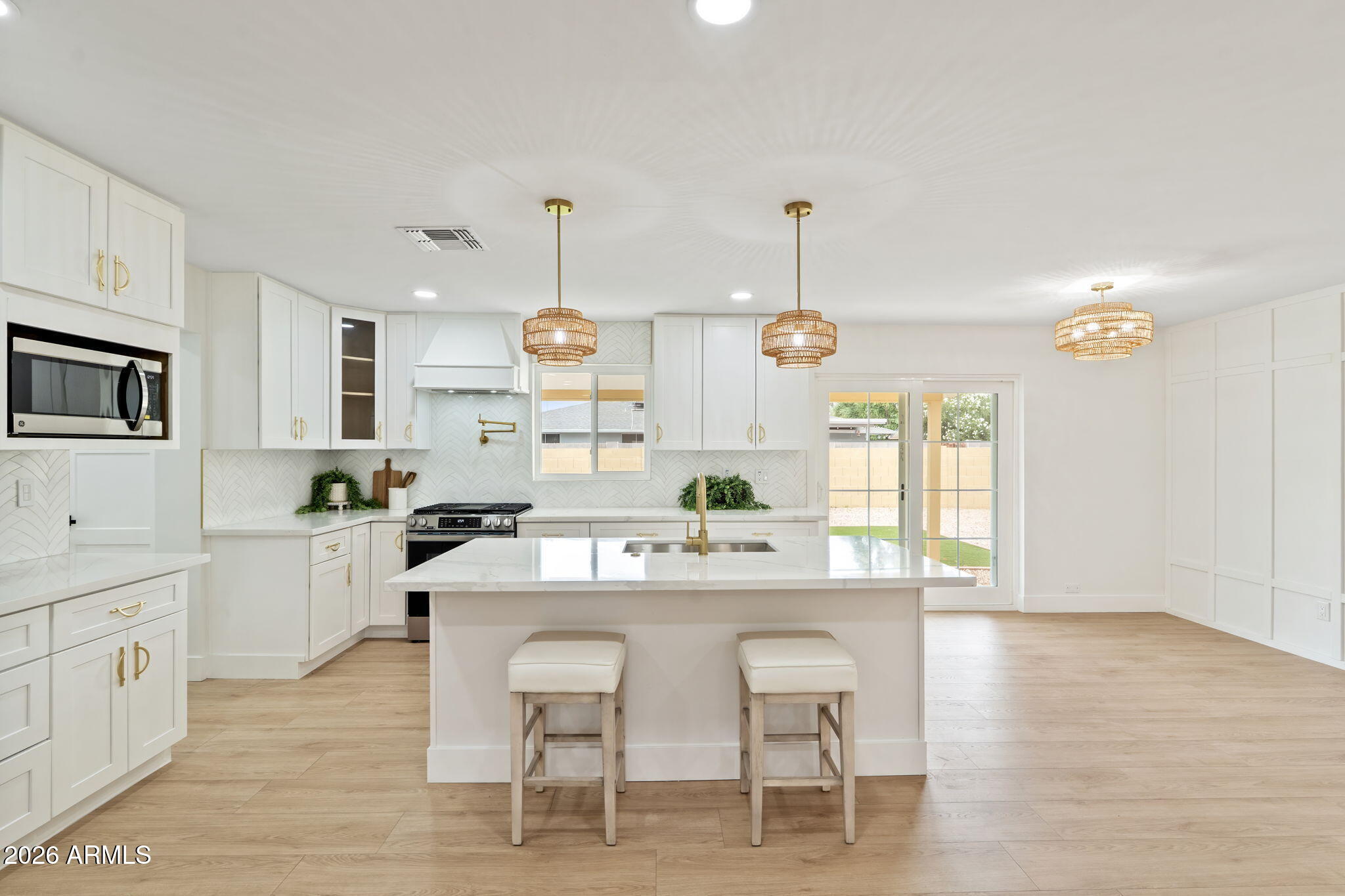 8314 East Camelback Road Scottsdale, AZ 85251 - Photo 21 of 51 Kitchen