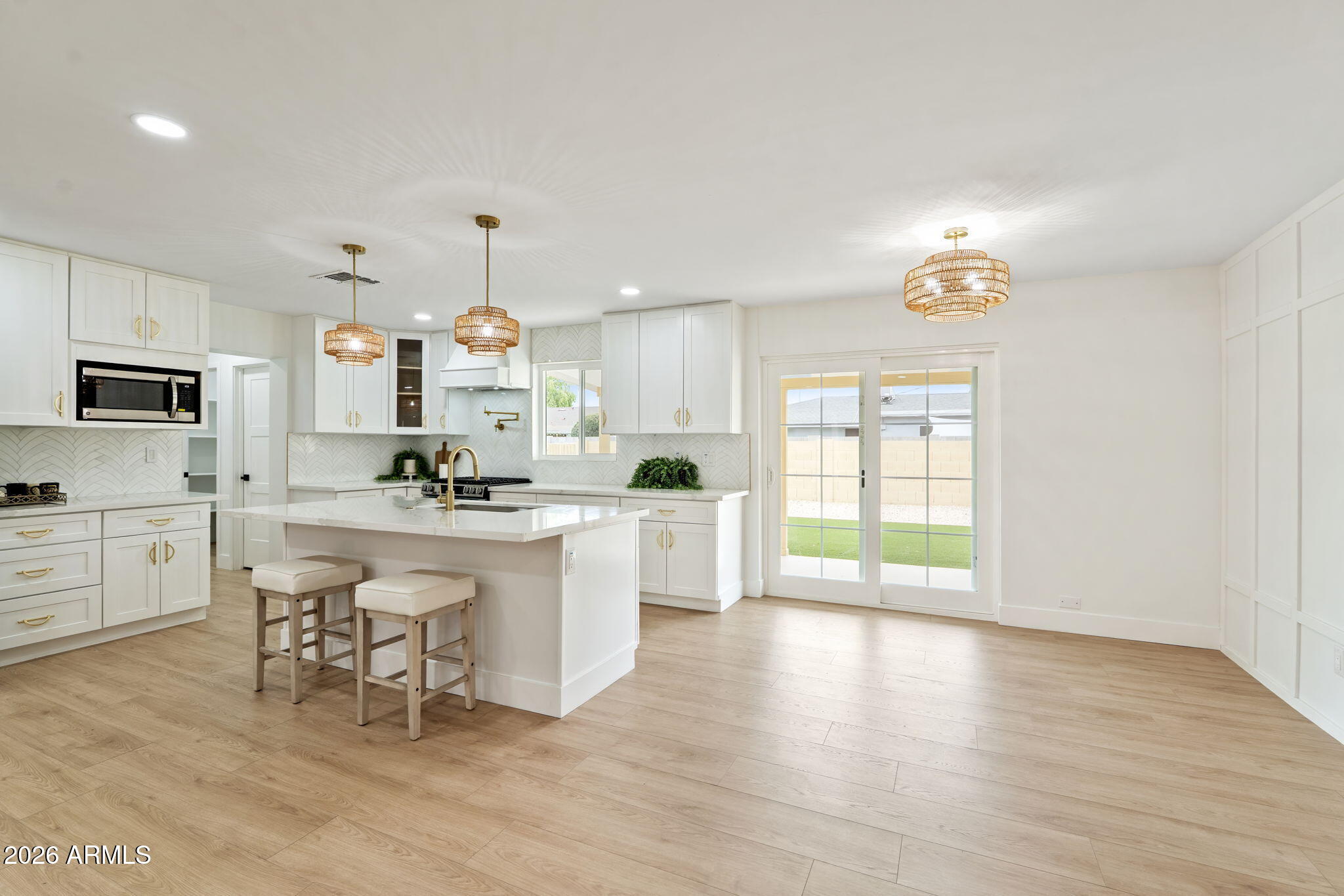 8314 East Camelback Road Scottsdale, AZ 85251 - Photo 22 of 51 Kitchen and Dining