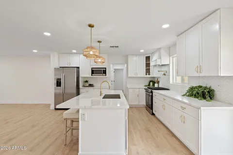 $850,000 | 8314 East Camelback Road, Scottsdale, AZ 85251