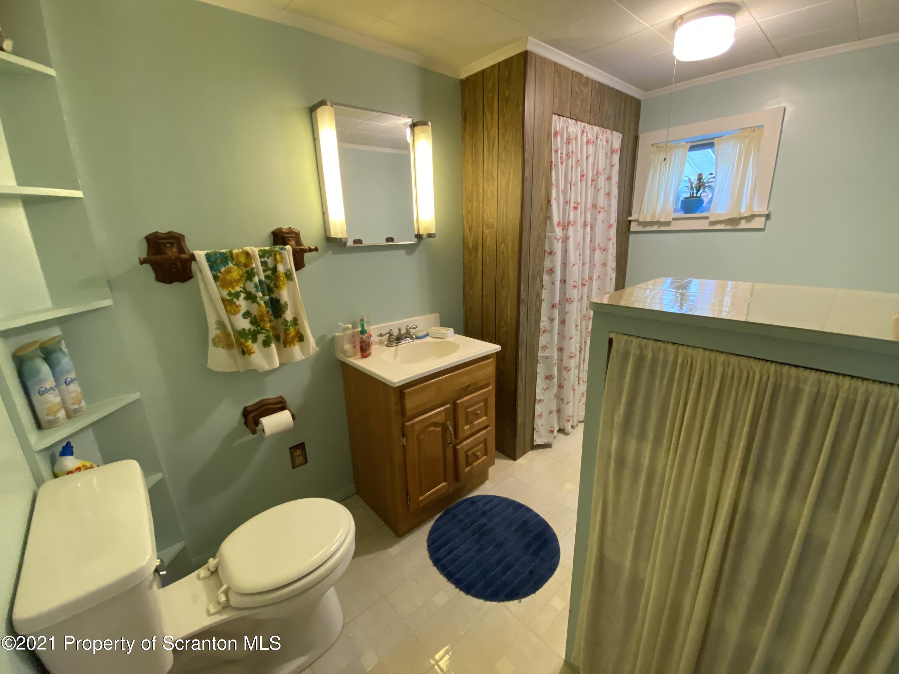 542 Spring Hill Road Moscow, PA 18444 - Photo 13 of 53