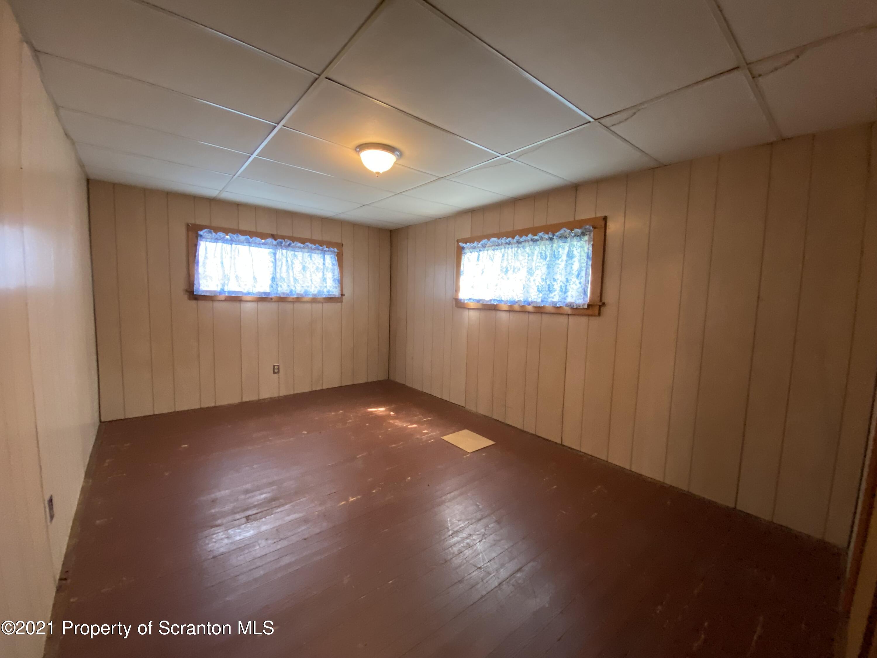 542 Spring Hill Road Moscow, PA 18444 - Photo 15 of 53
