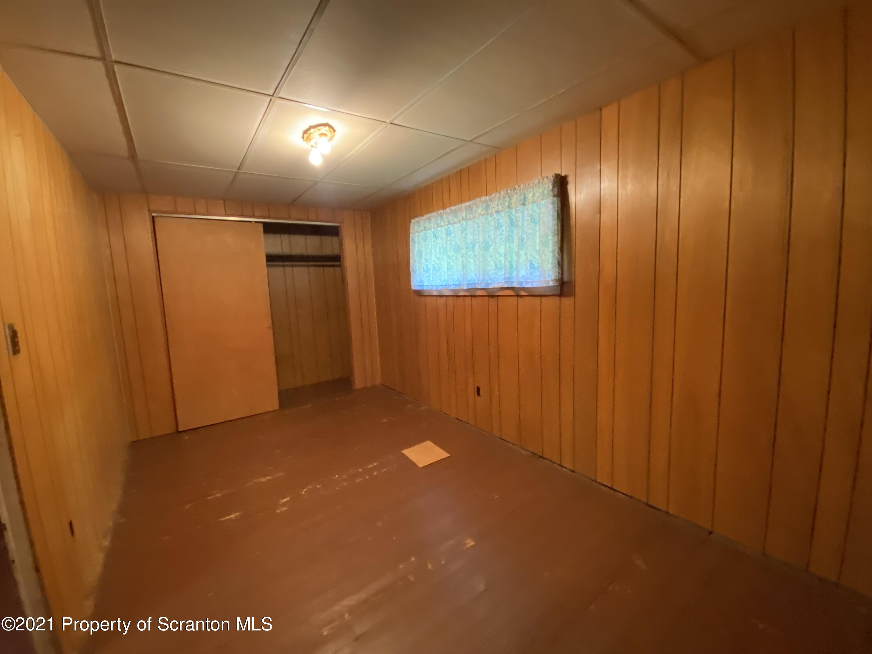 542 Spring Hill Road Moscow, PA 18444 - Photo 17 of 53