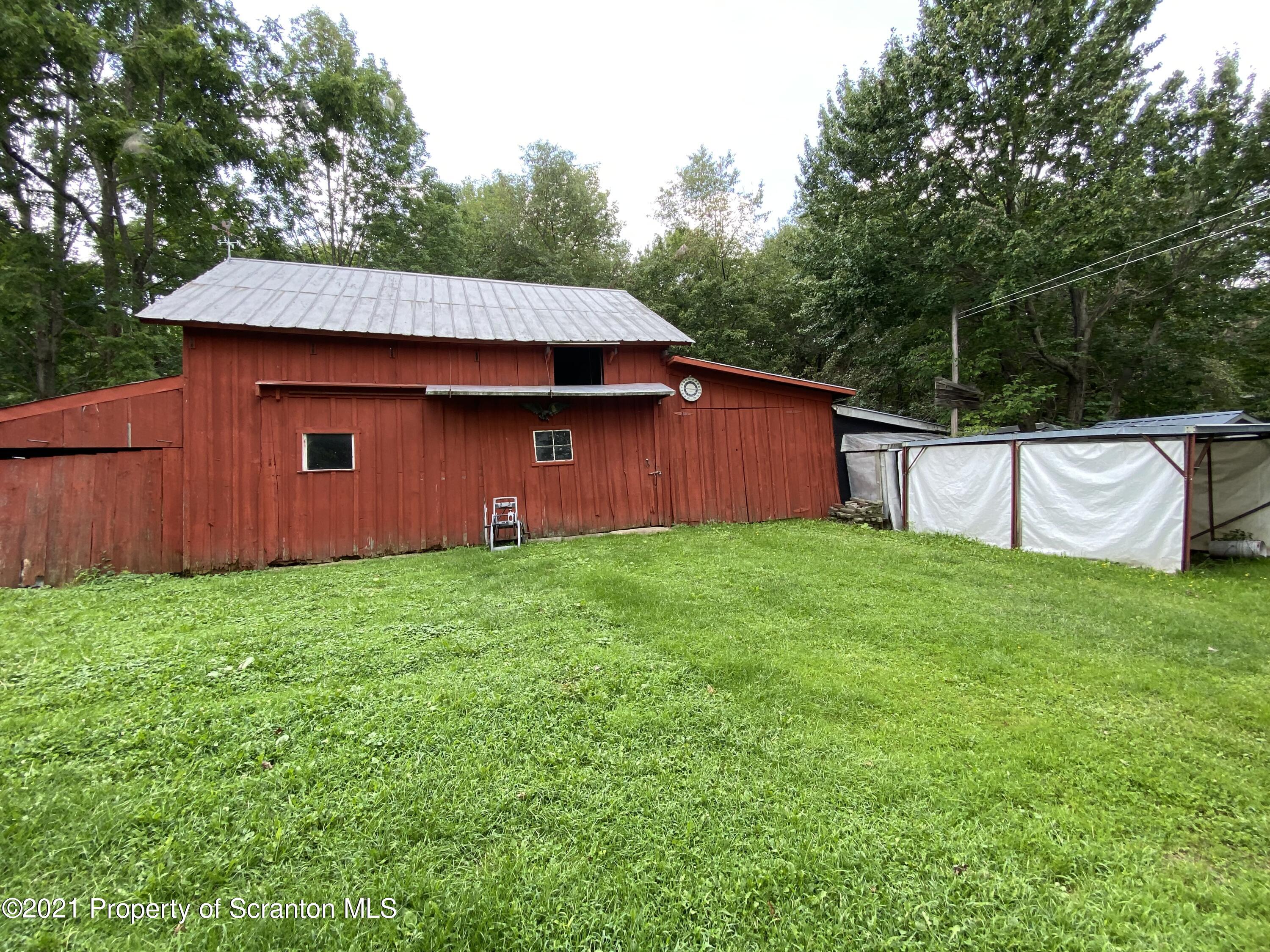 542 Spring Hill Road Moscow, PA 18444 - Photo 32 of 53