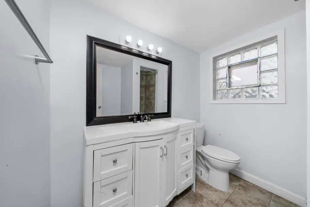 $223,500 | 392 Greenbay Avenue, Calumet City, IL 60409