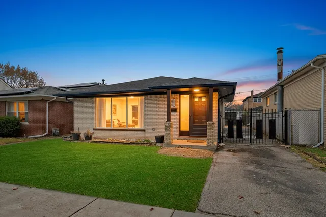 $223,500 | 392 Greenbay Avenue, Calumet City, IL 60409