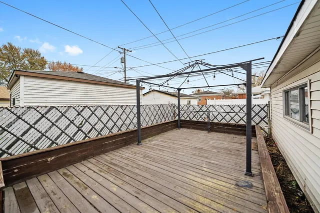 $223,500 | 392 Greenbay Avenue, Calumet City, IL 60409