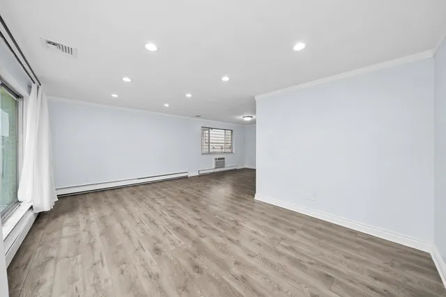 $223,500 | 392 Greenbay Avenue, Calumet City, IL 60409