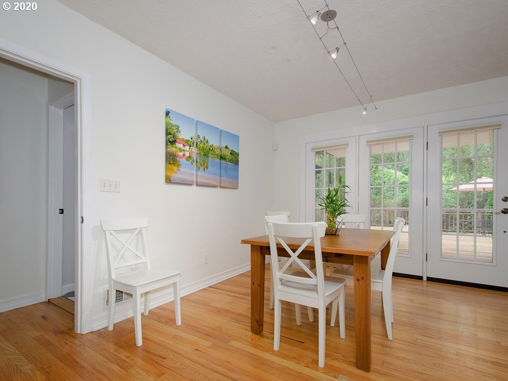 7816 Southwest Ruby Terrace Portland, OR 97219 - Photo 7 of 32
