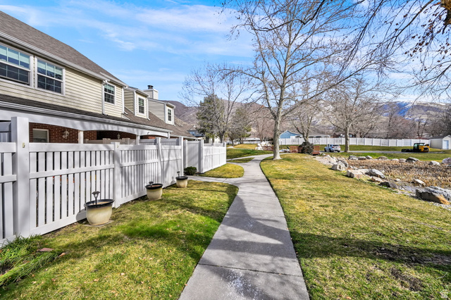 66 Brookside Lane Centerville, UT 84014 - Photo 4 of 33