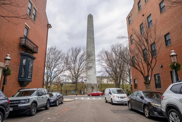 $1,100,000 | 23 Monument Square, Unit 3, Boston, MA 02129