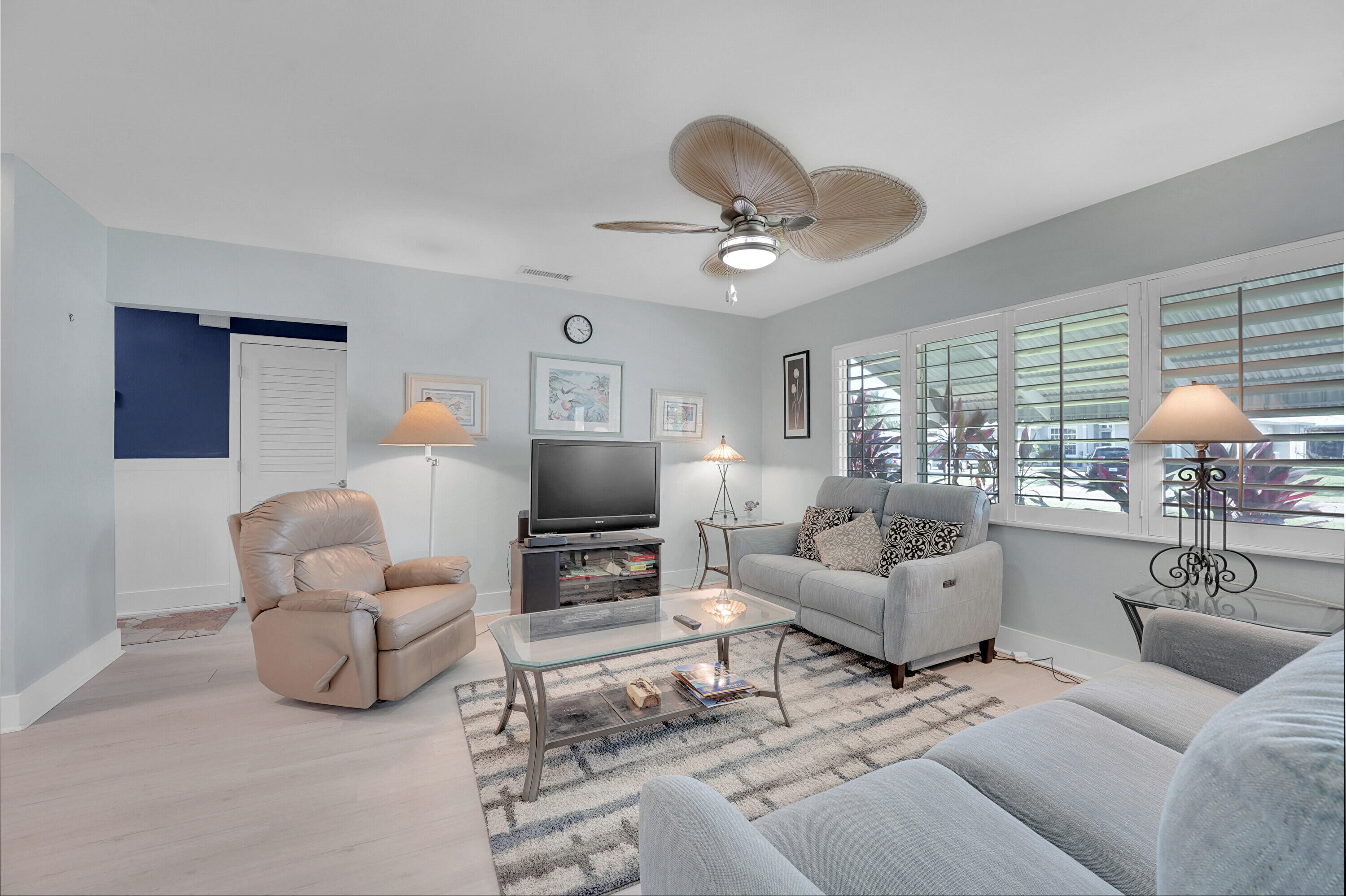 1708 Sunset Isles Road Fort Pierce, FL 34949 - Photo 7 of 42 08_52103- (8)