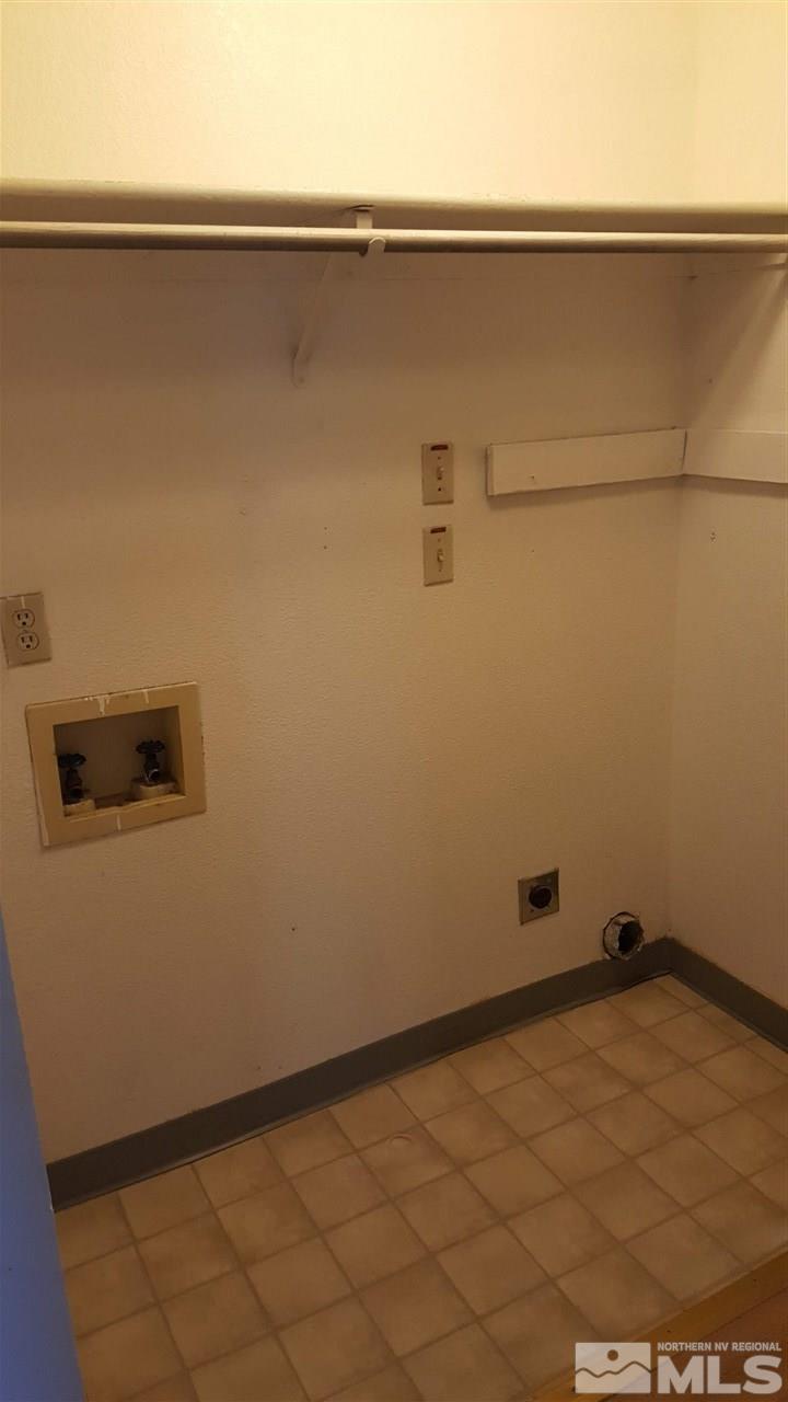 8410 Gipsy Way Reno, NV 89506 - Photo 7 of 10 Photo 7