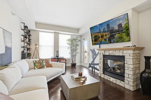 $2,395 | 545 North 1st Street, Unit 400, Minneapolis, MN 55401