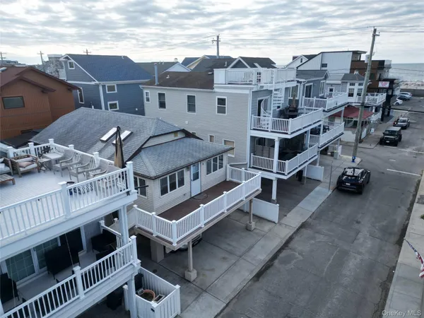 $4,000 | 28 New Hampshire Street, Long Beach, NY 11561