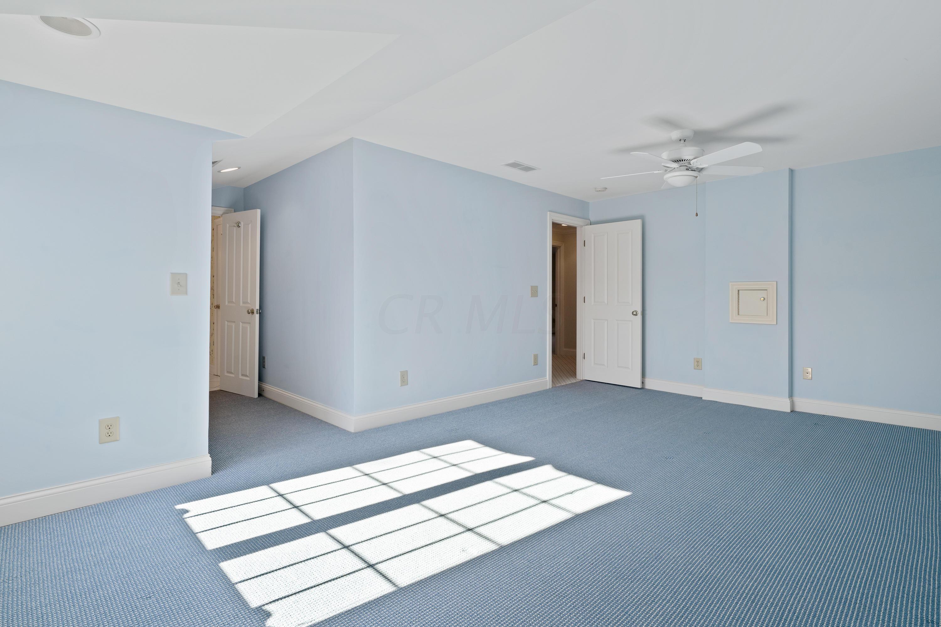 2375 Brixton Road Columbus, OH 43221 - Photo 54 of 73