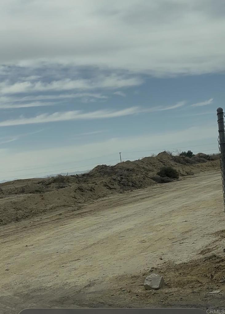 2310 Highway 86 Brawley, CA 92227 - Photo 23 of 30 a view of an ocean beach