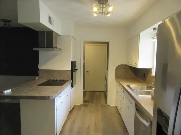 $2,395 | 705 Scottsdale Drive, Richardson, TX 75080