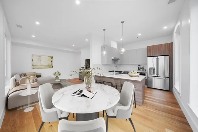 $4,150 | 218-220 Old Colony Avenue, Unit 202, Boston, MA 02127