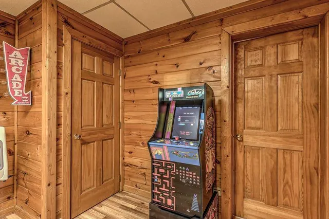 $2,800 | 348 The Forest Has Eyes, Blue Ridge, GA 30513