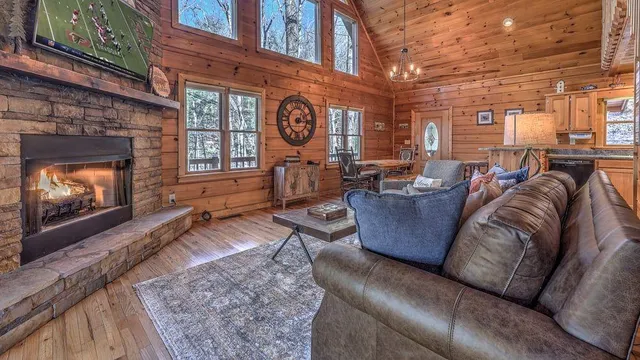 $2,800 | 348 The Forest Has Eyes, Blue Ridge, GA 30513