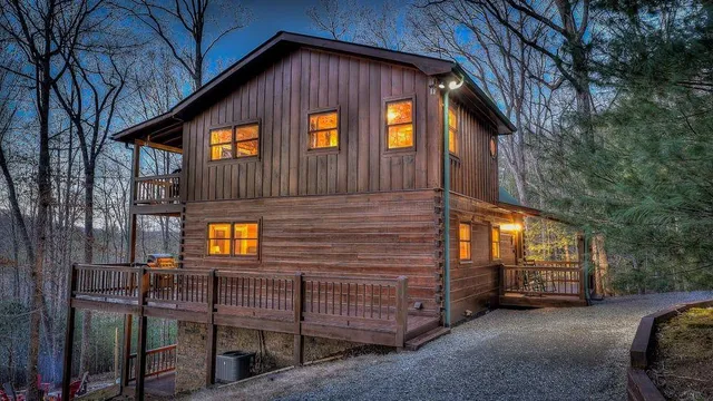 $2,800 | 348 The Forest Has Eyes, Blue Ridge, GA 30513