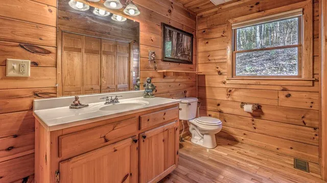 $2,800 | 348 The Forest Has Eyes, Blue Ridge, GA 30513