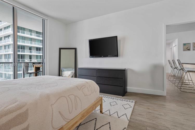 79 Southwest 12th Street, Unit 3110S Miami, FL 33130 - Photo 12 of 47